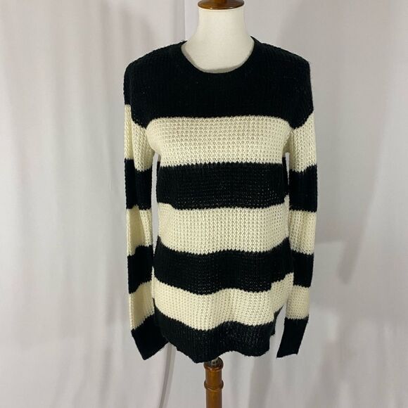 Joe Fresh Chunky Knit Crewneck Sweater - Picture 1 of 5